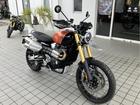 スクランブラー1200XE バハオレンジ／ファントムブラック