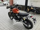 スクランブラー1200XE バハオレンジ／ファントムブラック