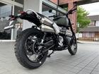 スクランブラー1200X マットカーキ サイドアップマフラー スクランブラースタイル