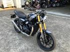 スピード400 スクランブラーXタンク装着モデルファントムブラック／シルバーアイス