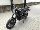 トラッカー400 ファントムブラック シングルシートカウル フライスクリーン グラブバー USB給電