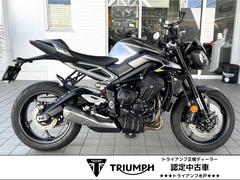 ＴＲＩＵＭＰＨ　ストリートトリプルＲ　シルバーアイス　登録済未使用車　３気筒　１２０ＰＳ　１９０ｋｇ　ストリートファイター　オプションパーツ多数