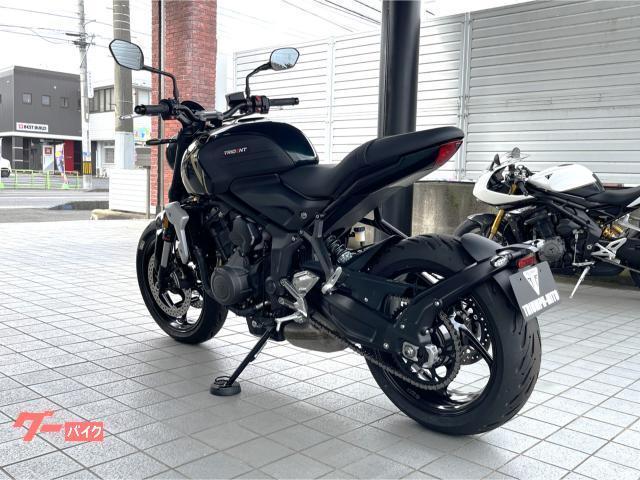 トライデント660 登録済未使用 クイックシフター トライアンフ水戸オリジナルカラー コンペティショングリーン クラシックロゴ