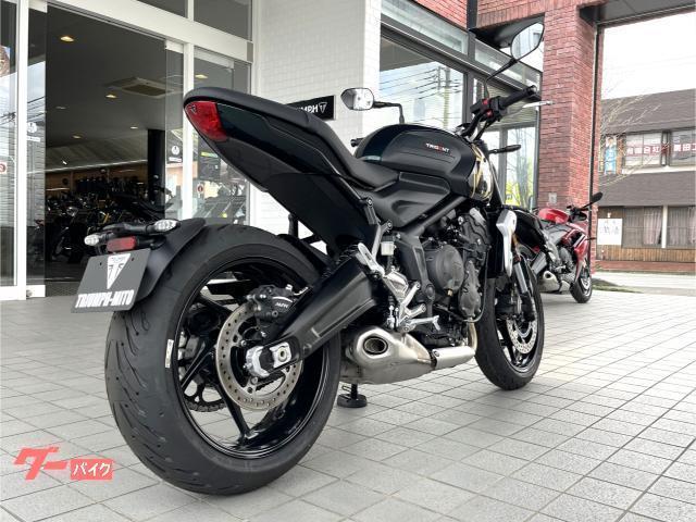 トライデント660 登録済未使用 クイックシフター トライアンフ水戸オリジナルカラー コンペティショングリーン クラシックロゴ