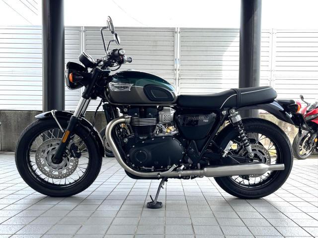 ボンネビルT100 コンペティショングリーン／アイアンストーン クラシックスタイル 900CC ツインエンジン