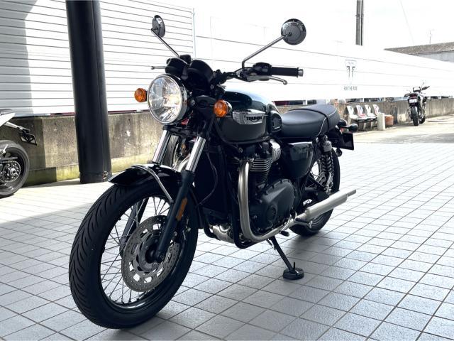 ボンネビルT100 コンペティショングリーン／アイアンストーン クラシックスタイル 900CC ツインエンジン