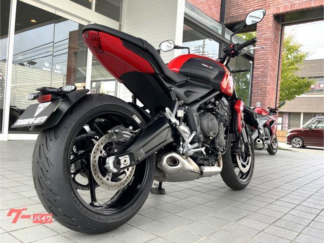 トライデント660 登録済未使用車 クイックシフター トライアンフ水戸オリジナルカラー ディアブロレッド