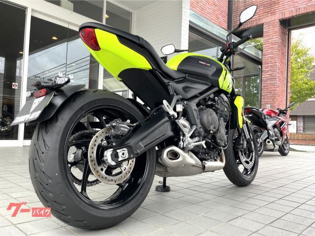 トライデント660 登録済未使用車 クイックシフター トライアンフ水戸オリジナルカラー トライアンフレーシングイエロー
