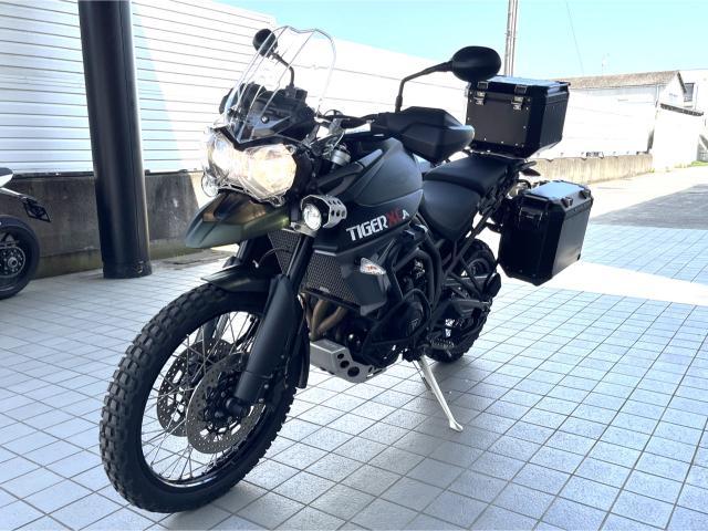 タイガー800XCA マットカーキグリーン クルーズコントロール グリップヒーター シートヒーター前後 アルミ製フルパニア ETC