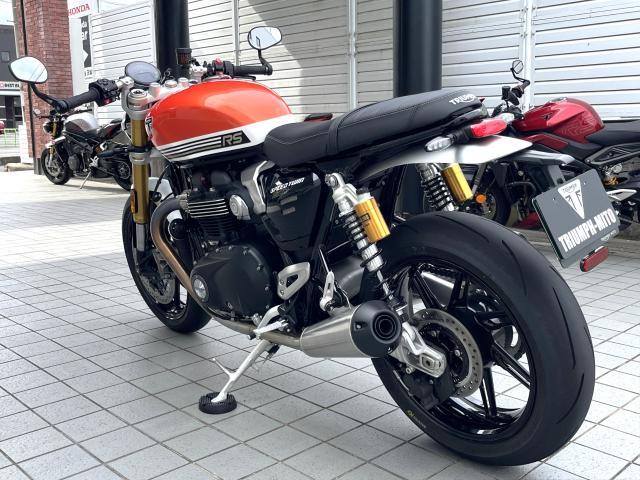 スピードツイン1200RS バハオレンジ／サファイアブラック ローハンドルキット クイックシフター オーリンズ ブレンボ