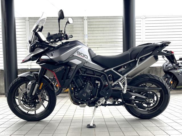 タイガー900GT PRO グラファイト／サファイアブラック アクラボビッチサイレンサー シートヒーター グリップヒーター