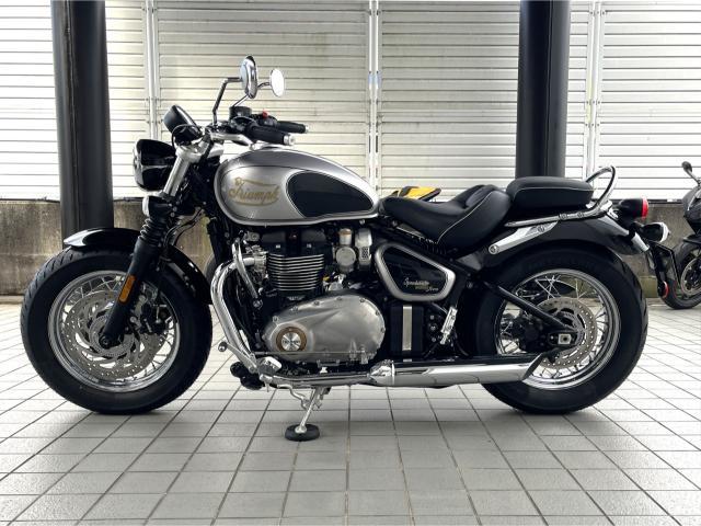 ボンネビル スピードマスターICONエディション アルミニウムシルバー／サファイアブラック ビーチハンドル フォワードコントロール