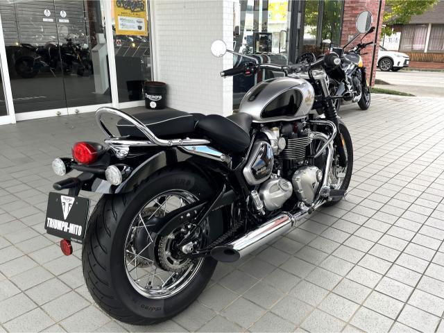 ボンネビル スピードマスターICONエディション アルミニウムシルバー／サファイアブラック ビーチハンドル フォワードコントロール