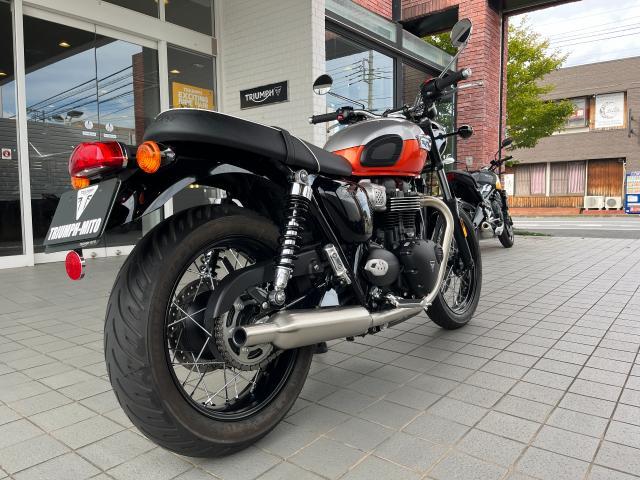 ボンネビルT100 アルミニウムシルバー／バハオレンジ クラシックスタイル 900CC ツインエンジン