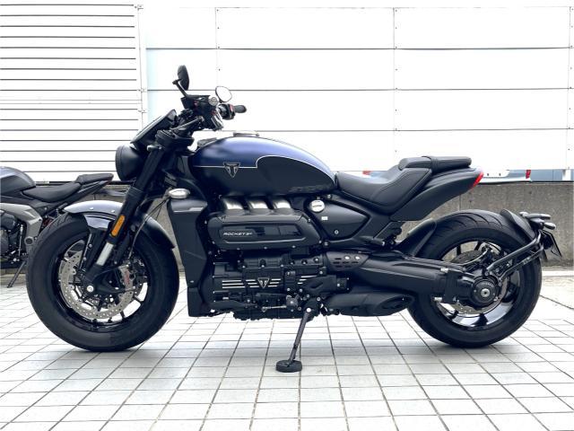 ロケット3ストームR サテンパックブルー／マットサテンブラック 2500CC 182PS 225NM クルコン ブレンボ