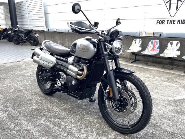 スクランブラー1200X 限定モデルICONエディション アルミニウムシルバー／サファイアブラック ナックルガード装備