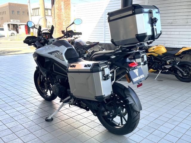 タイガー1200GT PRO スノードニアホワイト パニアレール 左右パニアケース トップBOX フルパニア仕様