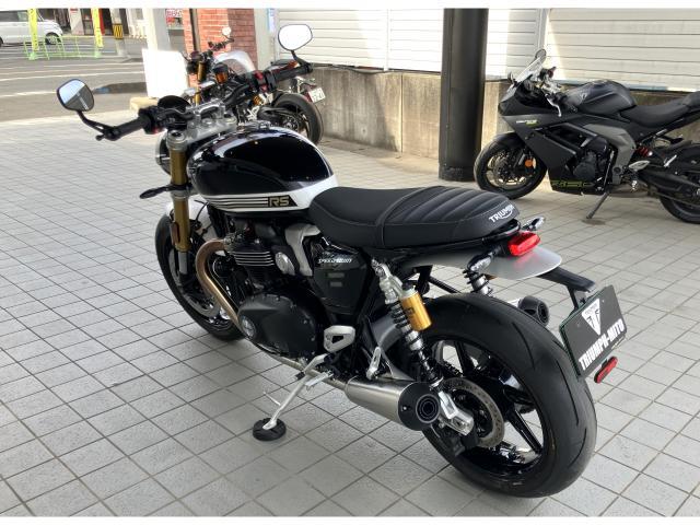 スピードツイン1200RS サファイアブラック クイックシフター オーリンズ ブレンボ 105PS