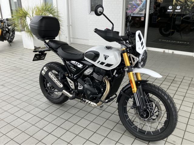 スクランブラー400XC バニラホワイト 専用フライスクリーン ヘッドライトグリル スポークホイール