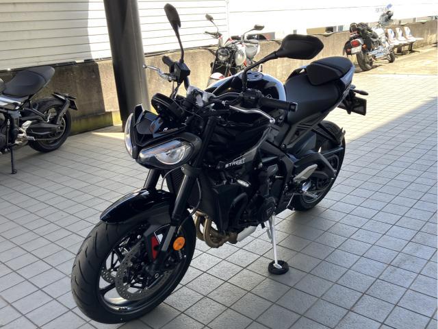 ストリートトリプル765R ファントムブラック 現行モデル 上下クイックシフター