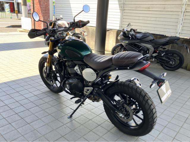 スクランブラー400X トライアンフ水戸オリジナルペイント コンペティショングリーン