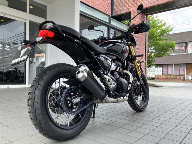 スクランブラー400XC ストームグレー ハイレベルフロントマッドガード＆フライスクリーン