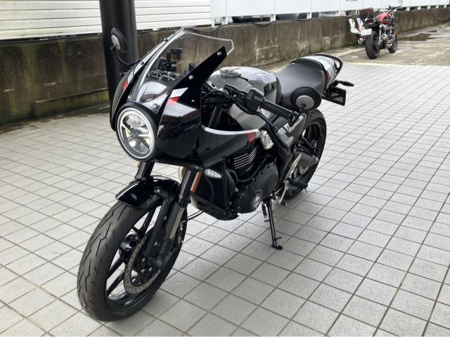 スラクストン400 ファントムブラック／アルミニウムシルバー バーエンドミラー シングルシートカウル グラブバー