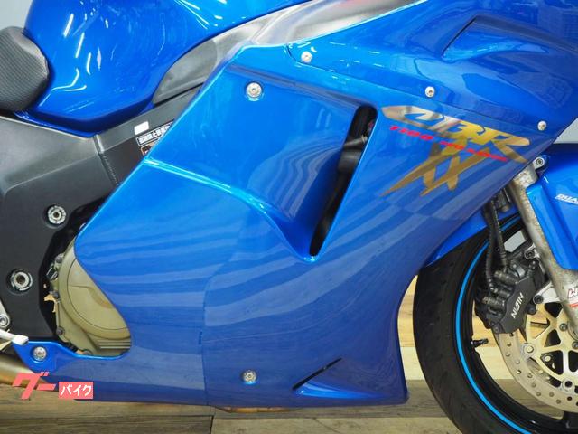 ホンダ CBR1100XX 逆輸入 バーハン仕様 ヨシムラトライ