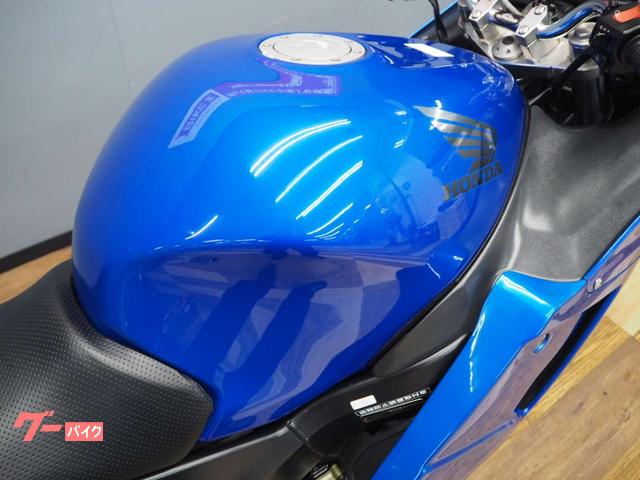 ホンダ ＣＢＲ１１００ＸＸ 逆輸入 バーハン仕様 ヨシムラトライ