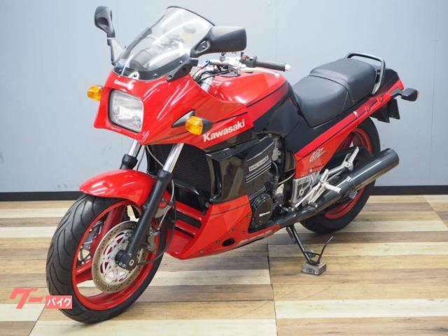 マメタンgpz900r a11 フロント回り MCジェンマ GPZ900R(カワサキ GPZ900R)ピボット位置変更で乗りやすさを