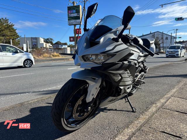 ぐーみん Ninja ZX－25R(カワサキ)のバイクを探すなら【グーバイク】