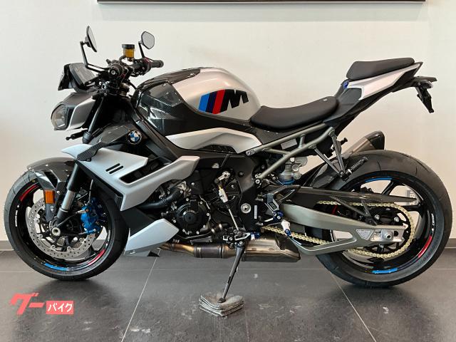 BMW M1000R ホワイト・アルミニウム・メタリック・マット M