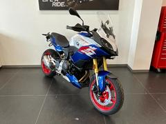 ＢＭＷ　Ｆ９００ＸＲ　グリップヒーター　クルーズコントロール　ヒルスタート　タイヤ空気圧センサー　ダイナミックＥＳＡシフトアシスト