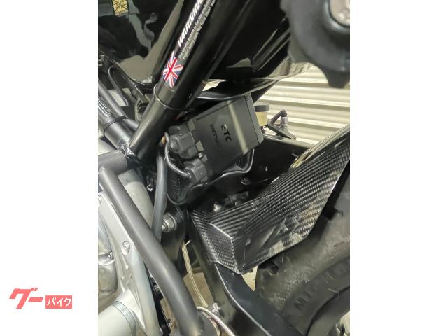 NORTON コマンド961カフェレーサー 社外マフラー ETC｜平