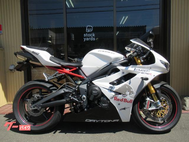 デイトナ６７５Ｒ／バックステップ／クイックシフター／ブレンボローター／フォーク・エンジンスライダー