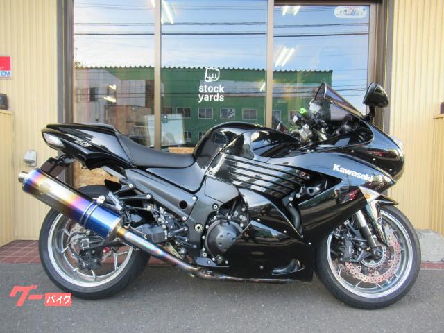 ＺＺ−Ｒ１４００／ツーリングスクリーン・アップハンキット・バックステップ・フルエキマフラー・ローダウンキット