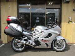カワサキ　ＺＺ−Ｒ１２００／ＣＯＺＩツーリングシート／ＧＩＶＩ３点パニア・ツーリングスクリーン／ハリケーンアップハンドルキット