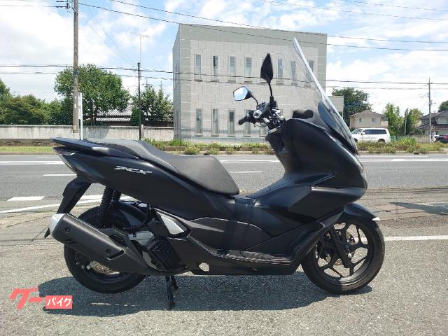 ＰＣＸ　２０２１年モデル　ロングスクリーン　グリップヒーター　マットブラック　キーレス