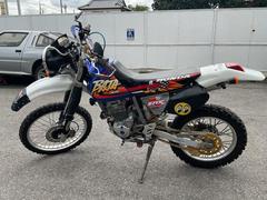 ホンダ　ＸＲ　ＢＡＪＡ　キャブレターＯＨ済　バッテリー新品　シールチェーン新品　カスタム多数　ＭＤ３０