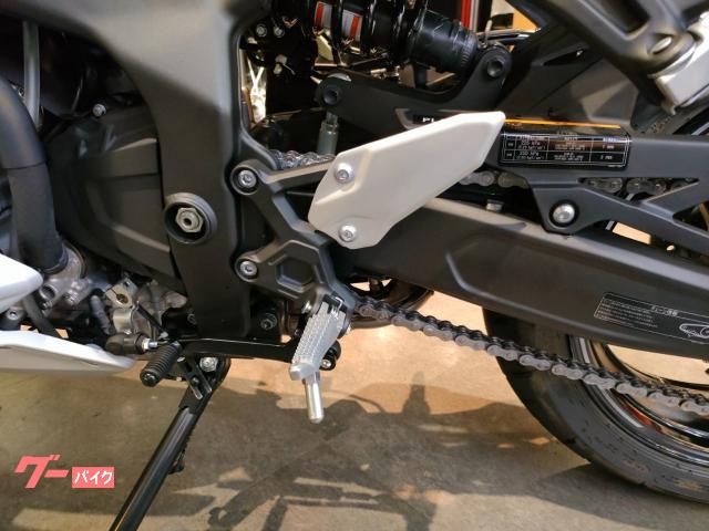 カワサキ Ninja ZX－4R 2025年モデル 認定中古車