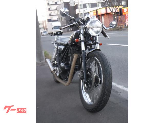 カワサキ ２５０ＴＲ フルカスタムカフェレーサースタイル 前後タイヤ新品 タンク板金塗装 キャブオーバーホール｜Ｂｉｋｅ Ｓｈｏｐ Ｒｏｍａ－ＭＣ  美香保店｜新車・中古バイクなら【グーバイク】