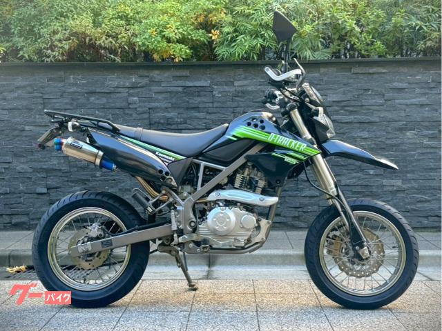 Ｄトラッカー１２５　ＬＥＤライト　ハンドガード　リアキャリア　ＢＥＡＭＳチタンスリップオン　フェンダーレスＫＩＴ