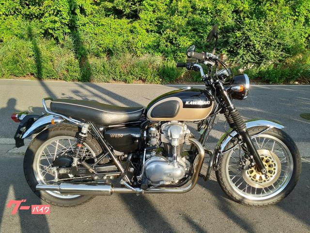 カワサキ Ｗ６５０／２００７年モデル／黒＆金カラーカスタム／社外マフラー／車検２年付き｜ＢＡＢＹ－ＳＣＯＲＰＩＯＮ｜新車・中古バイクなら【グーバイク】