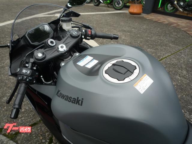 【中古】 時は、やさしく カワサキ Ninja ZX－6R 2026年モデル ブルーホイール
