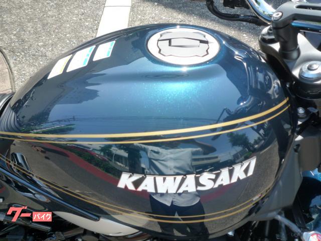 カワサキ Z900RS 2027年モデル キャンディトーングリー
