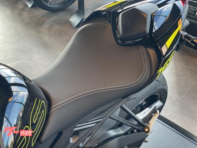 YOSSAN　オーリンズ STX40 ストリートトリプル765 TRIUMPH ストリートトリプル765RS クイックシフター