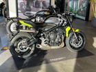 トライデント660 トライアンフレーシングイエロー クイックシフター スリップアシストクラッチ TFTディスプレイ