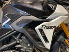 タイガー900ラリー PRO クイックシフター シートヒーター LEDライト コネクティビティ