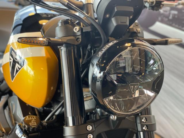 トライデント660 シフトアシスト スクロールウインカー プロテクションキット付