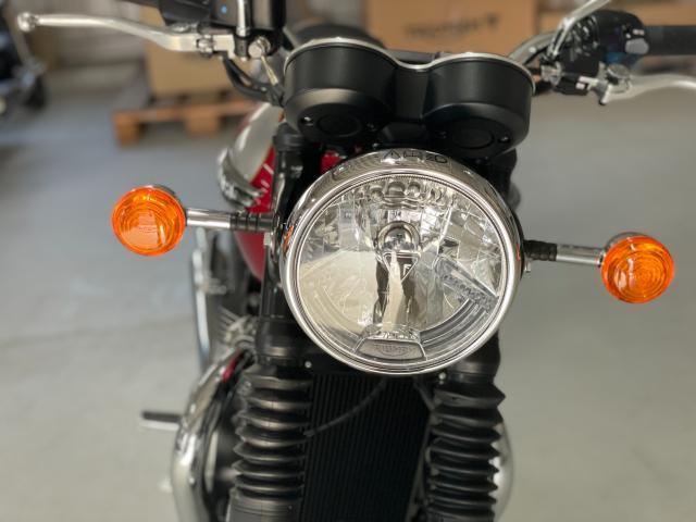 ボンネビルT120 エルヴィスプレスリーリミテッドエディション